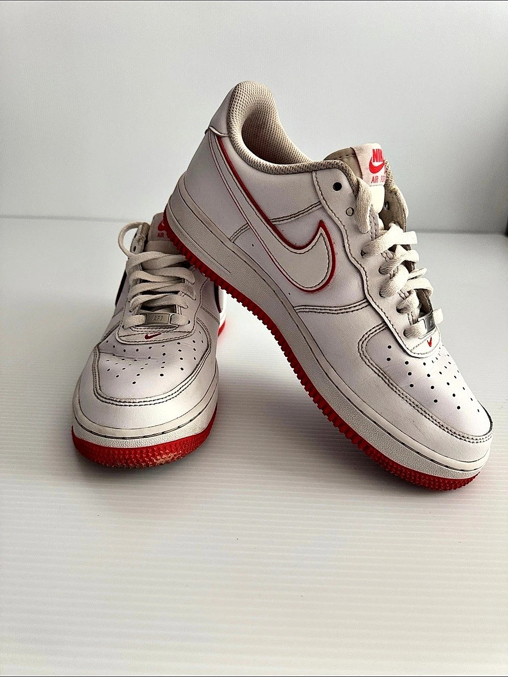 Nike Air Force 1 White & Red US 8.5 Sneakers